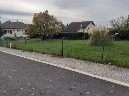 terrain constructible viabilisé à vendre