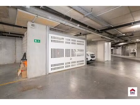 garage à vendre à steenweg naar eigenbrakel 13 alsemberg (rbu98303)