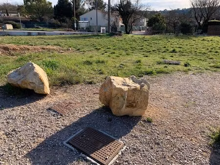 vente terrain neuf 400m2 brignoles - 120000 € - surface privée