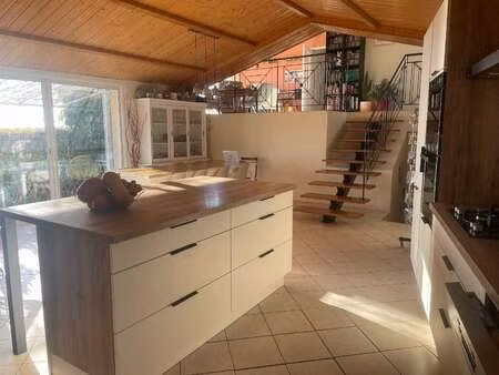 vente maison aux herbiers (85500) : à vendre / 181m² les herbiers