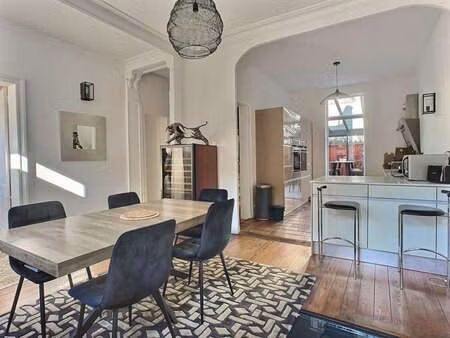 vente maison à bordeaux (33000) : à vendre / 205m² bordeaux