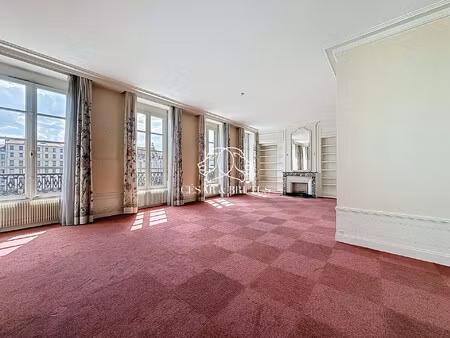 lyon 2 ainay / carnot - appartement de 165m2 à rénover