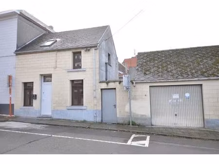 maison à vendre avec garage et 1 chambre   dour (vbd70070)
