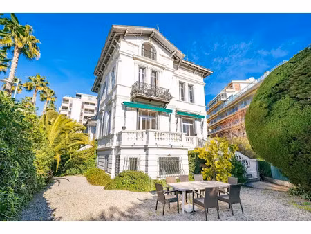vente villa 14 pièces 442 m² à antibes (06600)  3 360 000 €
