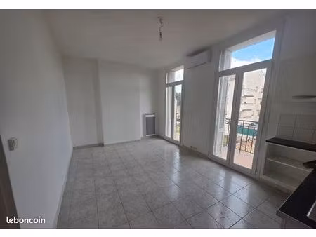 location t2  32 m²  climatisé