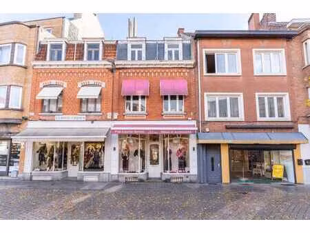 centre: immeuble mixte - commerce & duplex - 170m²