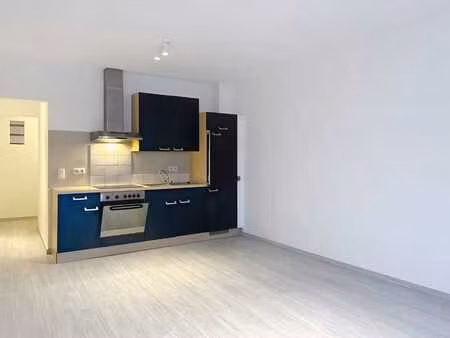 appartement 1 chambre à louer en plein centre de neufchâteau