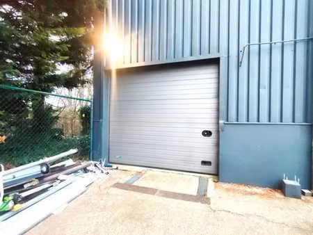 espace de stockage de 375 m²