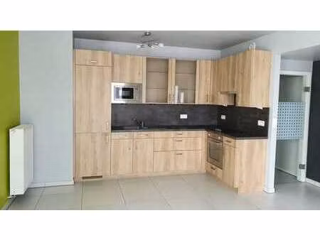 appartement très lumineux proche de la gare.