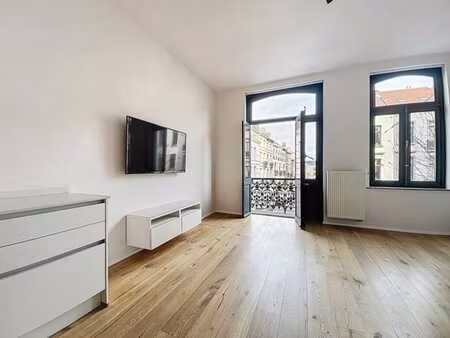 saint-gilles (haut) – duplex de standing avec terrasse ?