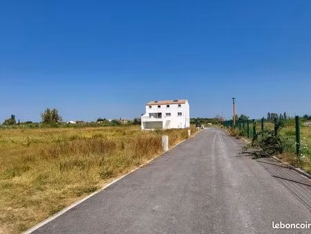 terrain 441 m² les saintes maries de la mer