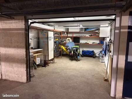 garage port camargue escale plage