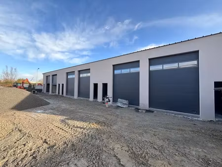 locaux d'activité à louer à vigneux de bretagne 44360