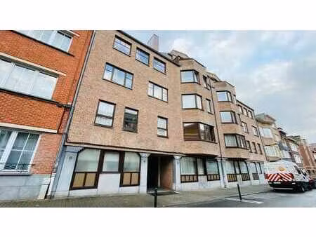 beau rez-de-chaussée 2ch avec grande terrasse