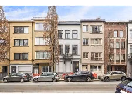 graaf van hoornestraat 39 – herenhuis met renovatiepotent...