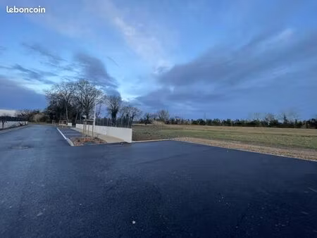 terrain 1 070 m² saint martin de crau