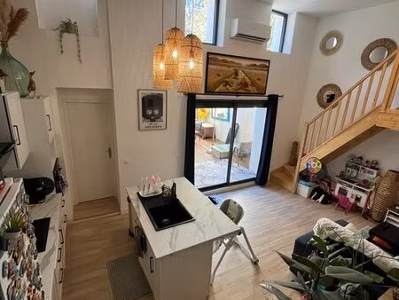 superbe t3 70m2 entièrement rénové avec terrasse - marseille 5ème