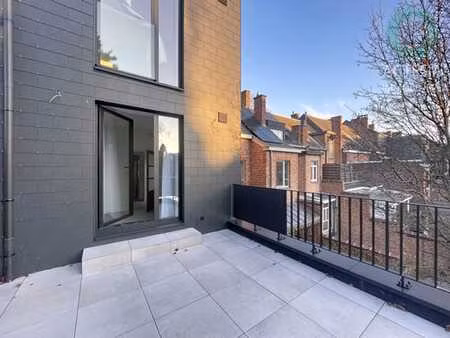 appartement de standing avec vue  2 chambres avec terrasse