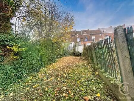 sous offre!!!! maison d'habitation à deux pas de la gare