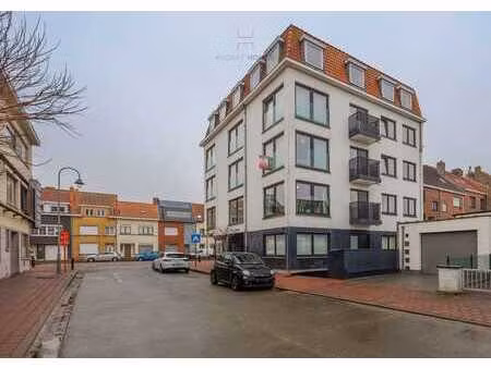 magnifique appartement d'angle entièrement rénové de 2 ch...