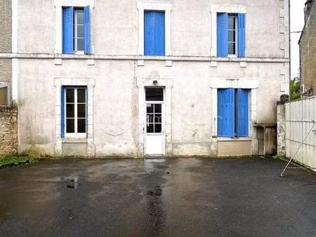 maison de ville à vendre