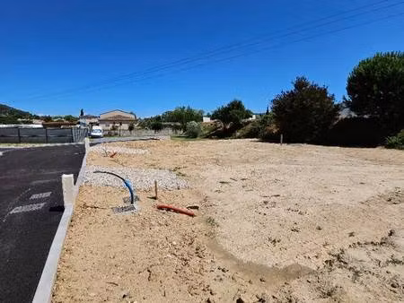 terrain constructible viabilisé à vendre