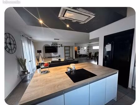 maison 153 m2 4 chambres