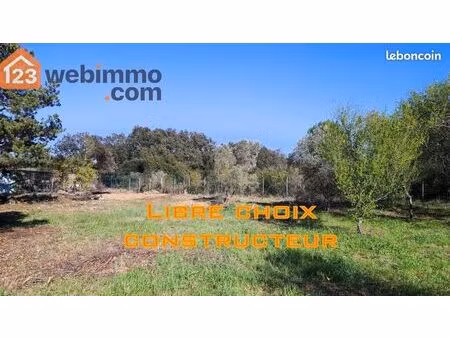 terrain 1 000 m² cornillon confoux