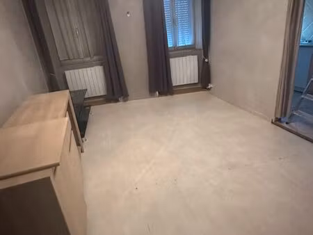 loue appartement 1 chambre et 1 bureau