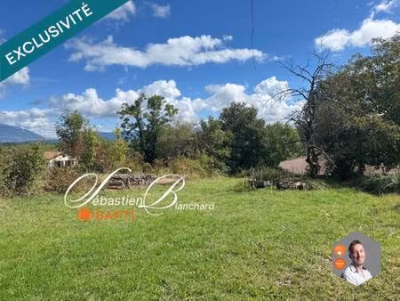 terrain constructible à vendre