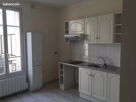 appartement type f2 a louer