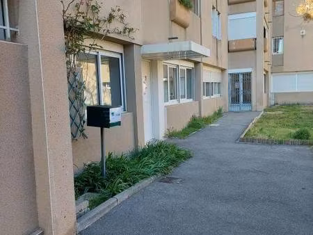 local commercial à louer