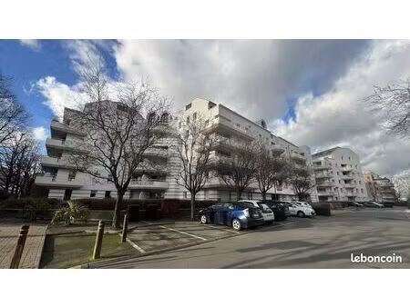 parking/box 15 m² lille