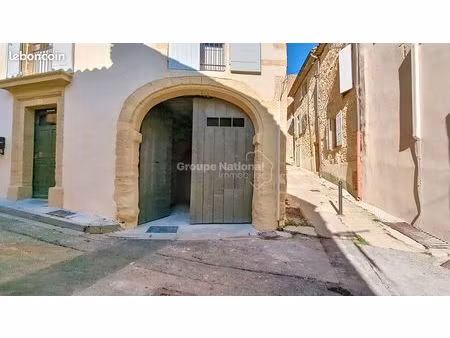 parking/box 70 m² chateauneuf du pape