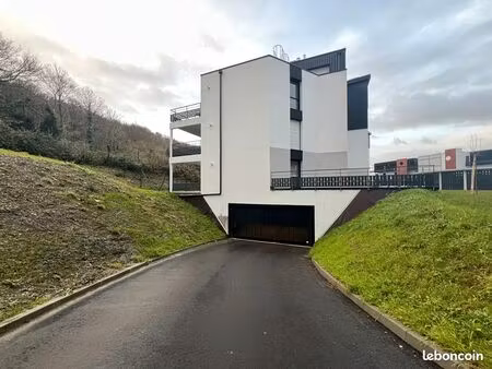 parking/box landerneau