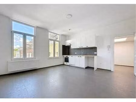 appartement 1 chambre à louer – centre d’ath