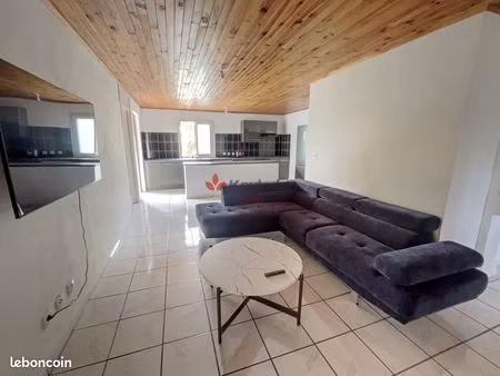 a louer: appartement t4 (3 chambres)  82 95 m²  meublé  saint-pierre (ligne des bambous)