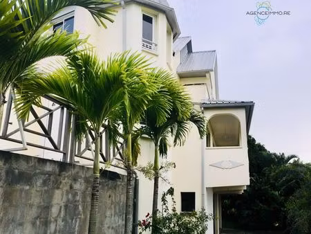 villa 6 pièces 180 m²