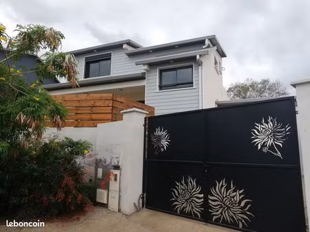 villa 4 pièces 141 m²