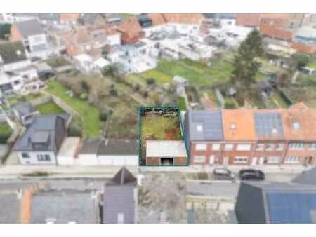 terrain à bâtir situé dans un empl. central à denderleeuw