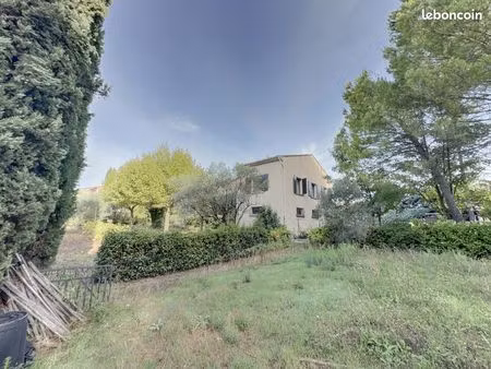 villa 5 pièces 120 m²