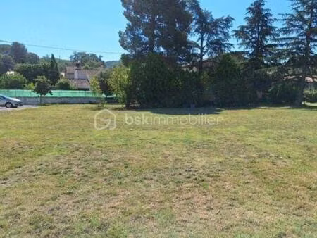 terrain constructible viabilisé à vendre