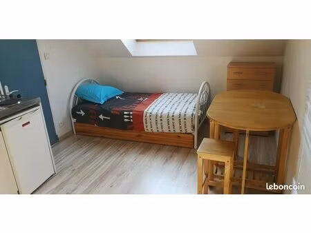 studio meublé lumineux et au calme pour étudiant  enseignant ou mobilité professionnelle