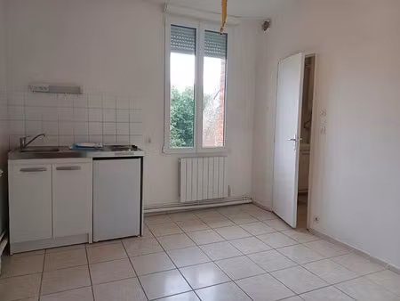 location appartement 2 pièces 24.55 m² à moyencourt (80400)  415 €