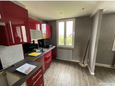 appartement t3 lumineux - montchat / grange blanche