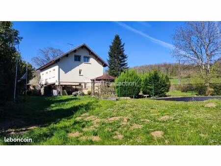 maison 10 pièces 300 m²