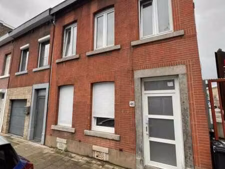 maison 2 façades rénovée avec jardin