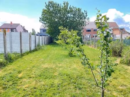 terrain constructible idéalement situé proche des commodités