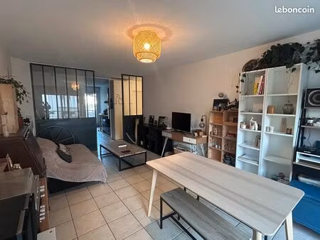 appartement vaise / gorge de loup 72m2