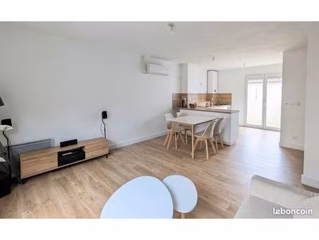 t2 54m2 terrasse 21m2 + métro b